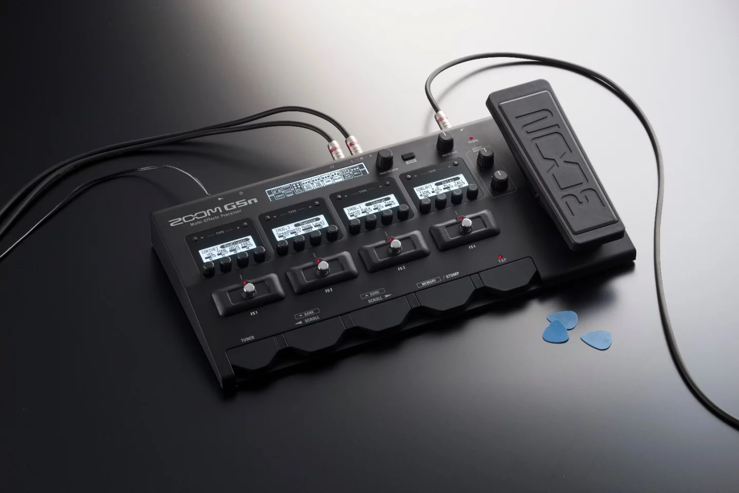 The G5n boasts 68 "beautifully-crafted" onboard DSP effects, including distortion, compression, delay, flanger, phaser and reverb