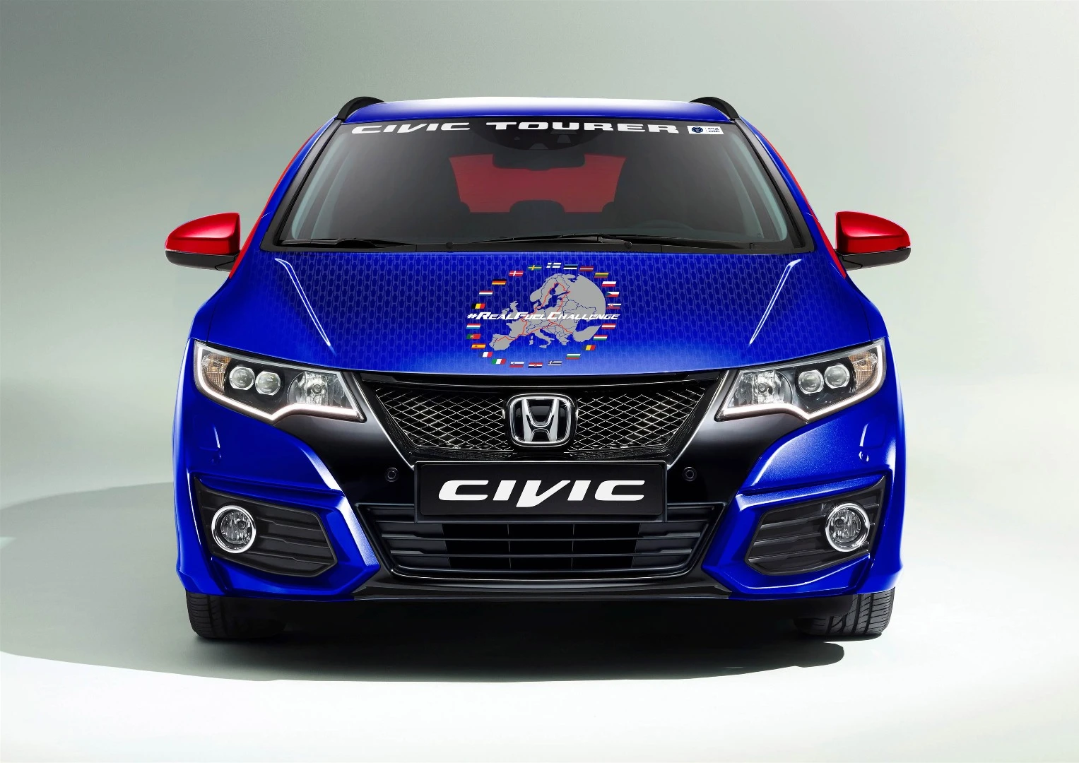 The Honda Civic Tourer 1.6 i-DTEC recorded an average 100.31 mpg (2.34 l/100 km) over the 8,387-mi (13,498-km) journey