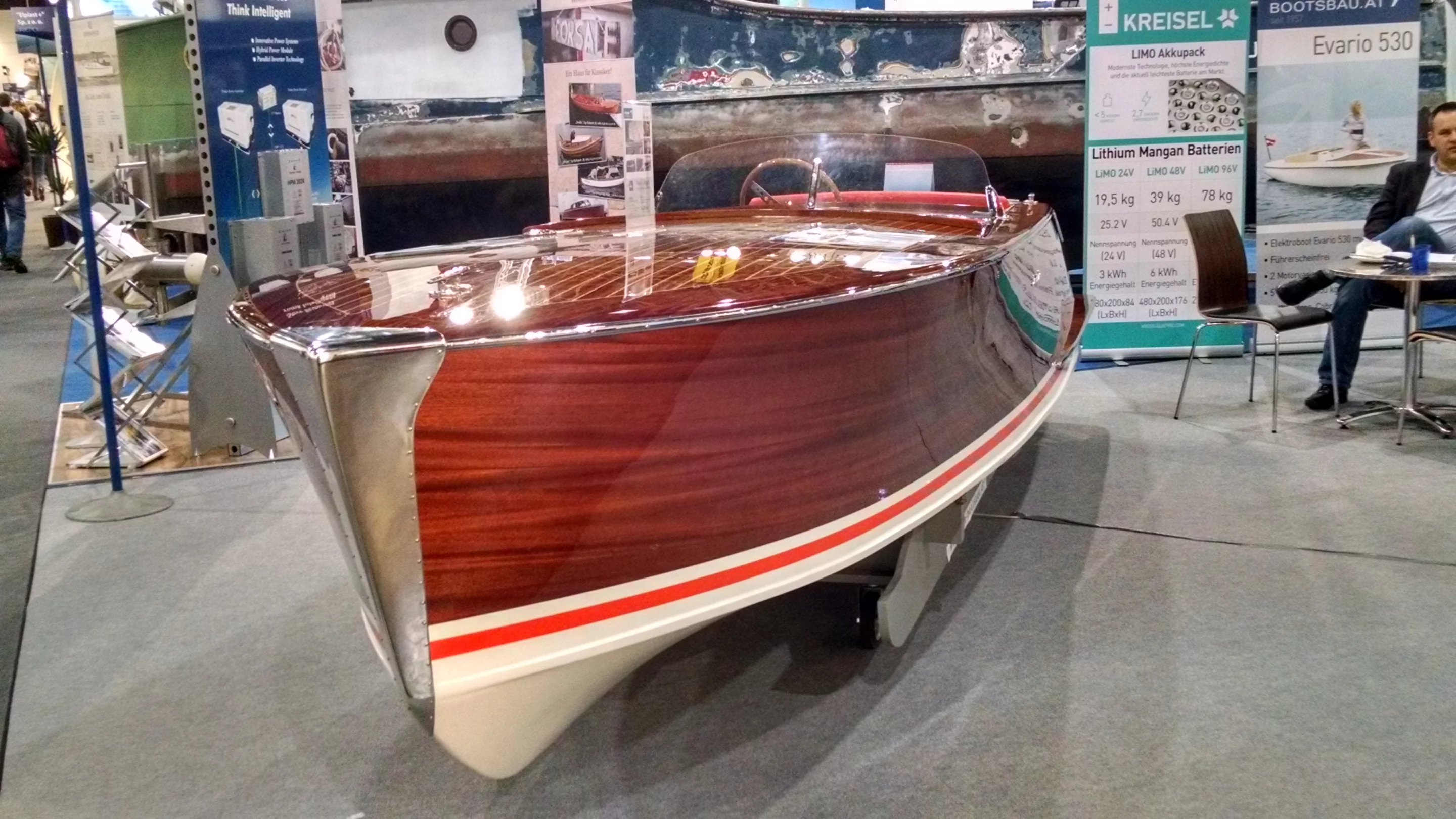 The electric RIVA Jetto doesn't pack the punch of the NOX SV, but it has equally impressive mahogany looks (Photo: C.C. Weiss/Gizmag)