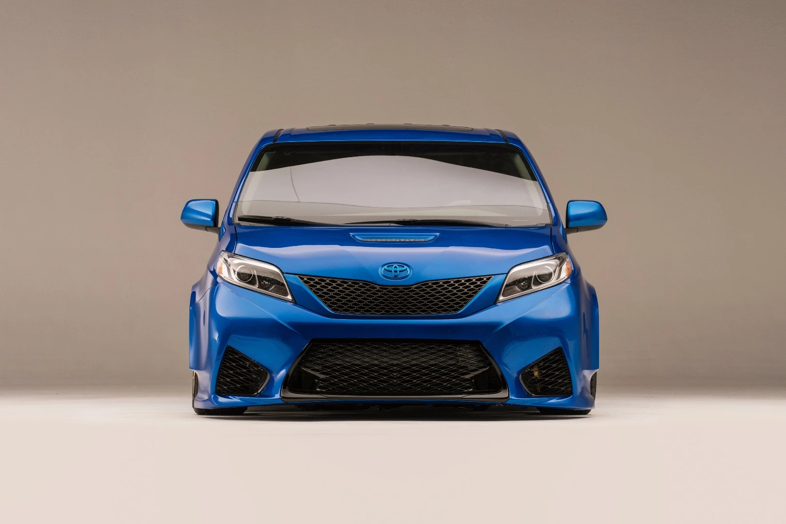 Toyota developed the Extreme Sienna for SEMA 2016