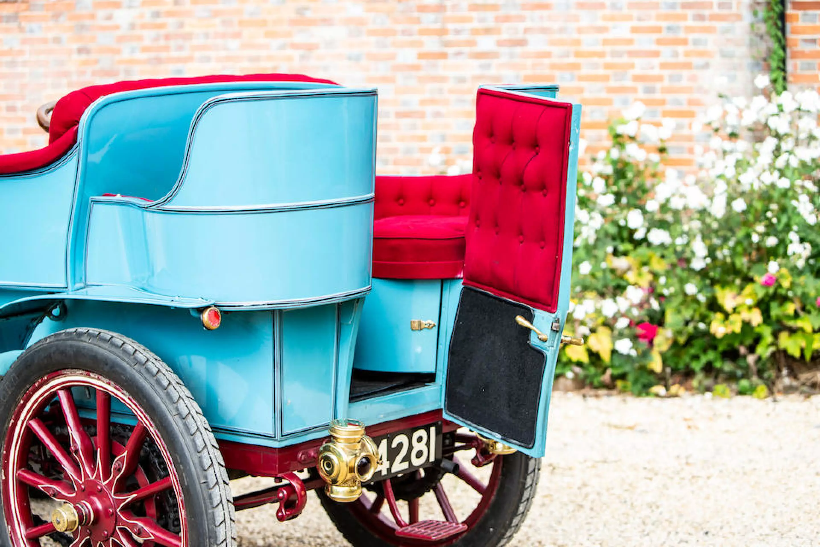 Pioneering prototype of the modern motor car heads to auction