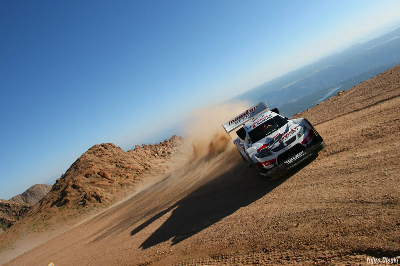 The Suzuki produces 679 kW of power and 887 Nm of torque