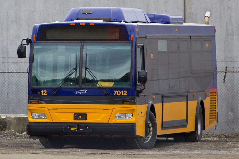 A Daimler-Orion VII hybrid bus (Photo: Atomic Taco)