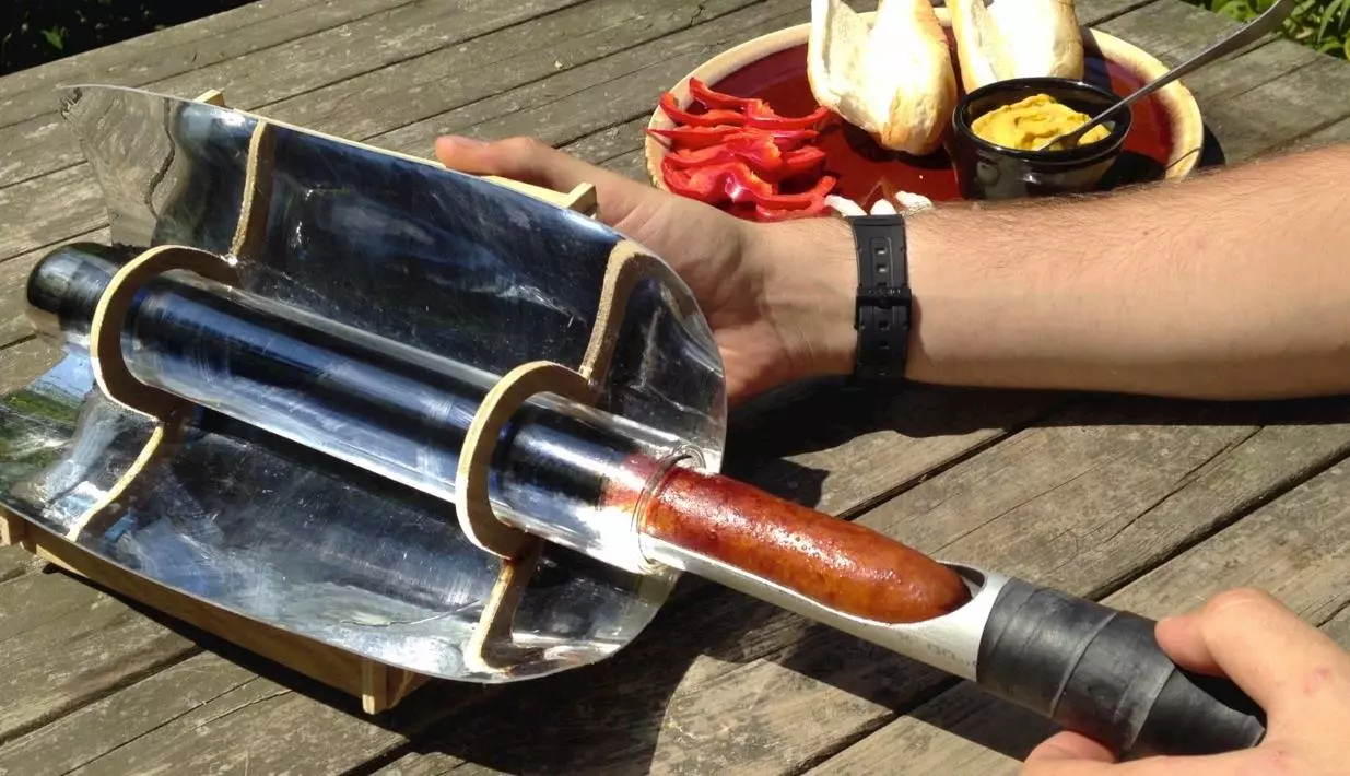 The developers are also offering a $79 model called the GoSun MINI, which is shorter than its big brother and uses a non-folding wooden frame