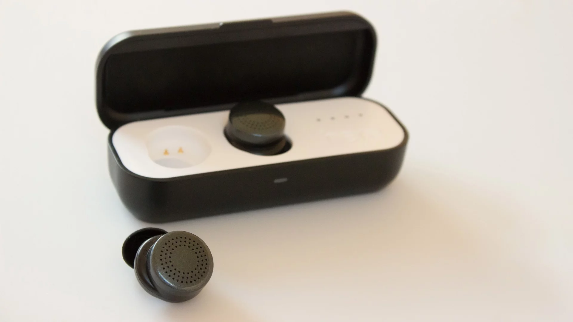 Here Active Listening earbuds