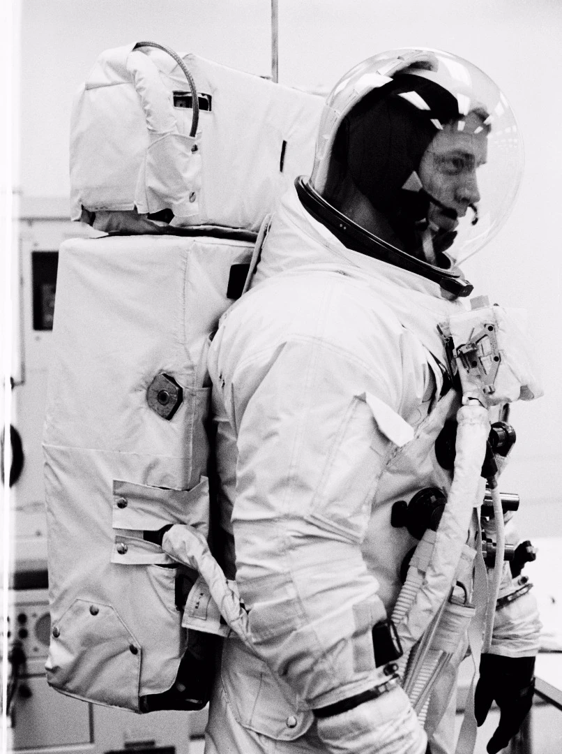 The Apollo spacesuit without visors