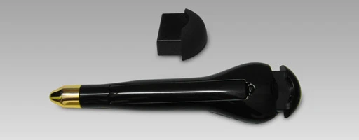The Learning Pen benefits from interchangeable memory so that users can add to their library of music lessons
