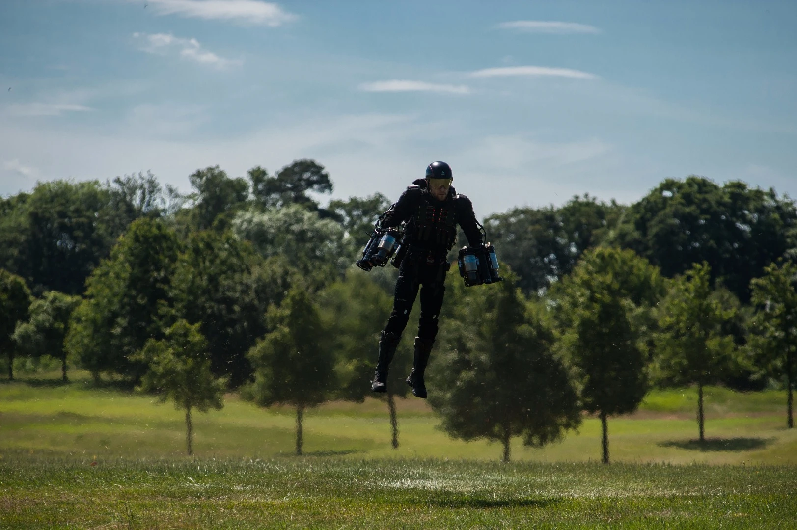 Richard Browning flies the Daedalus Suit