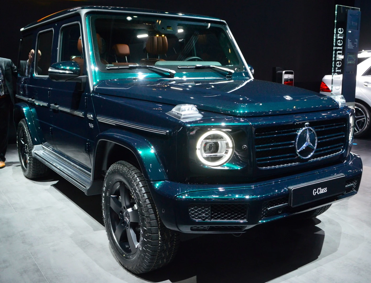 The new G-Class on display at Detroit NAIAS: angel eyes as standard