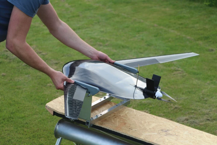 The Chalmers team has built an autonomous search and rescue fixed-wing drone prototype from scratch, which is designed to launch from a Seacat marine vessel to search a predefined grid for objects in the water. If a found object is confirmed as a person in need, a quadcopter will be deployed to provide a live video feed and haul survival aids such as flotation devices or supplies