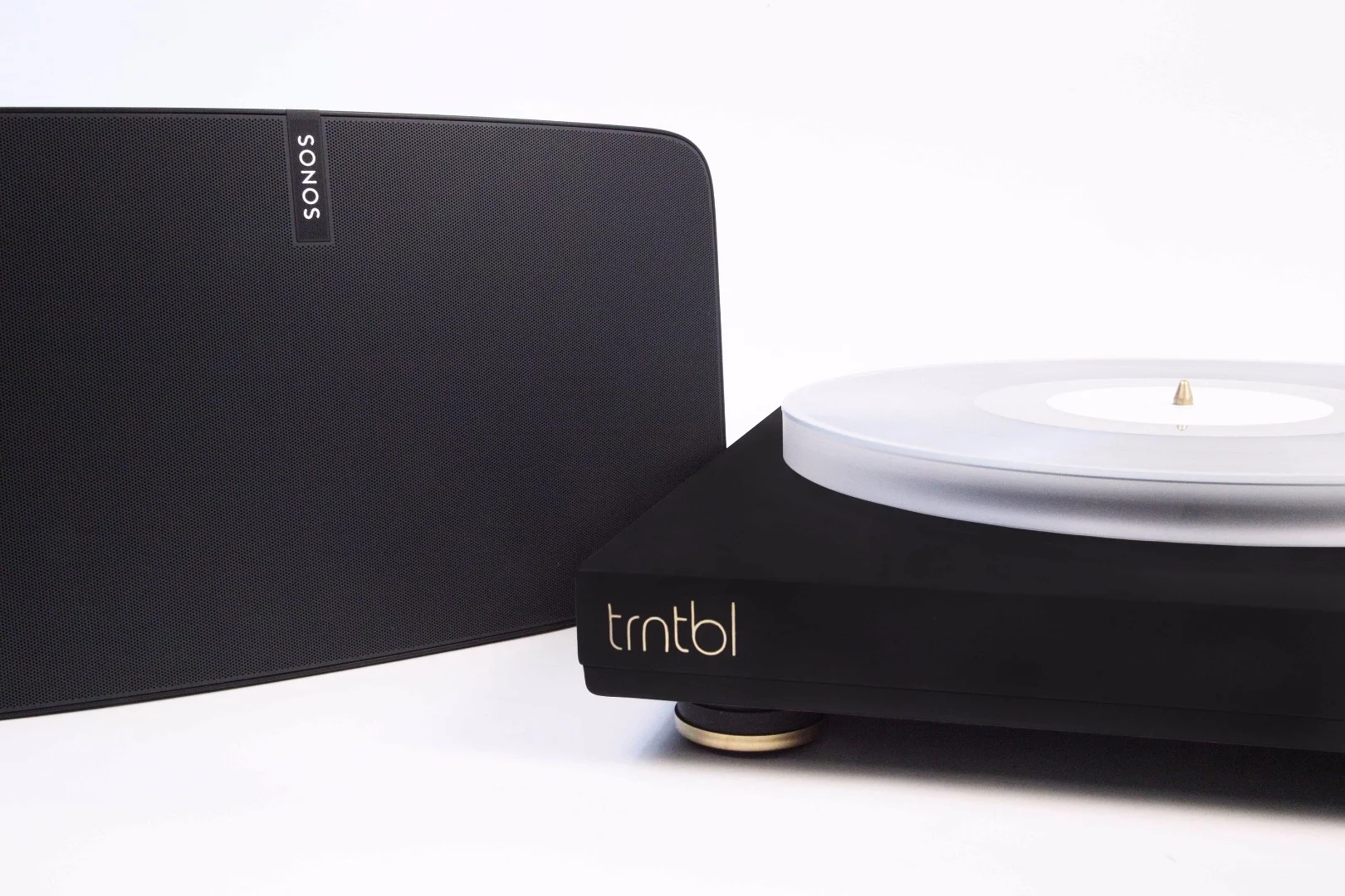 The trntbl can stream music over Wi-Fi to the whole range of Sonos speakers