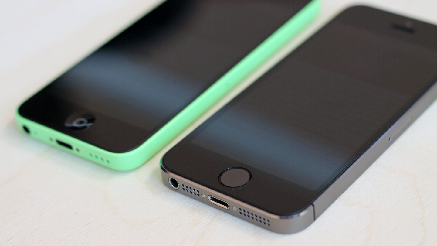 The 5s and 5c have the same 124 mm length