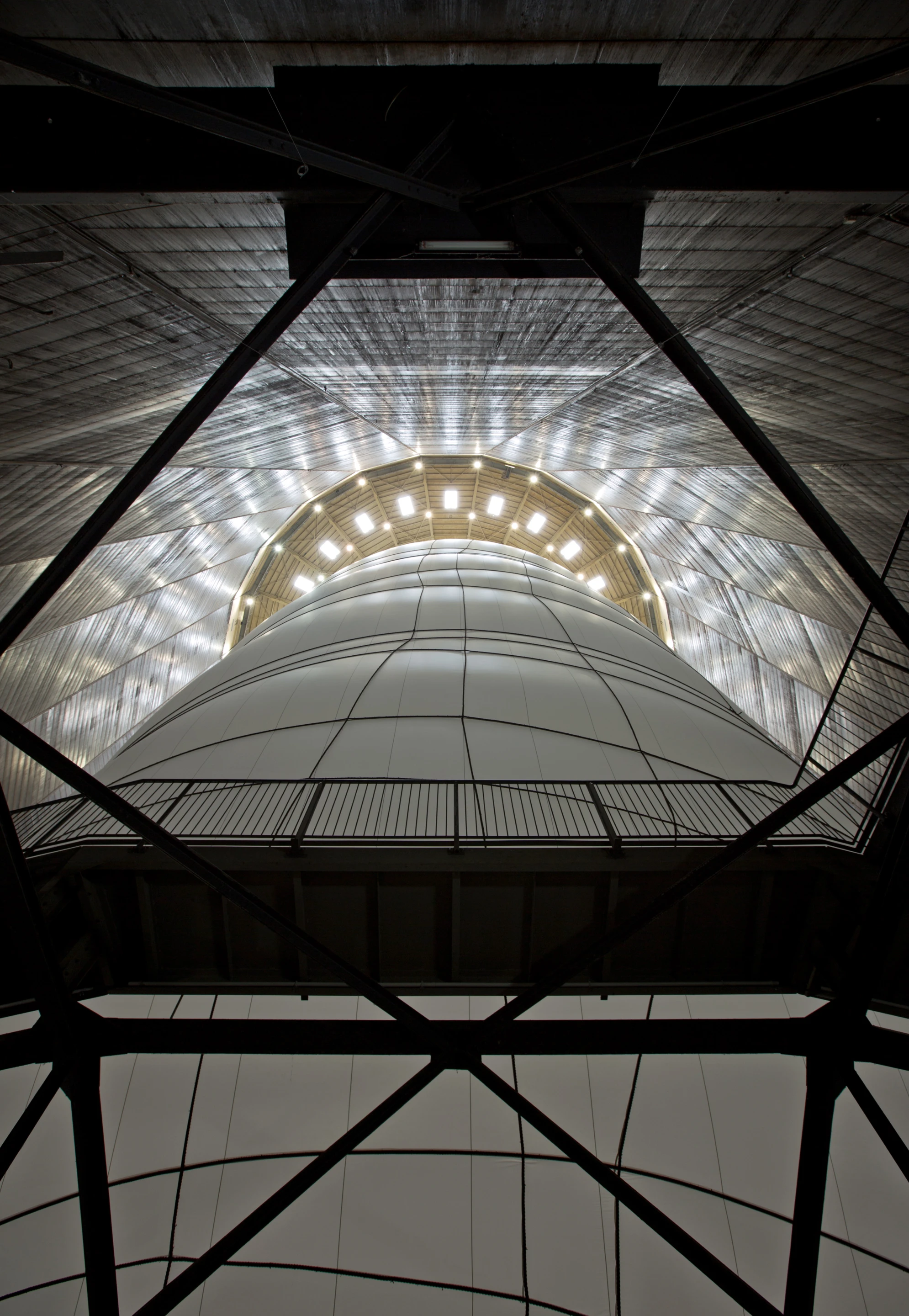 "Big Air Package" is billed as the largest indoor sculpture ever created (Photo: Wolfgang Volz)