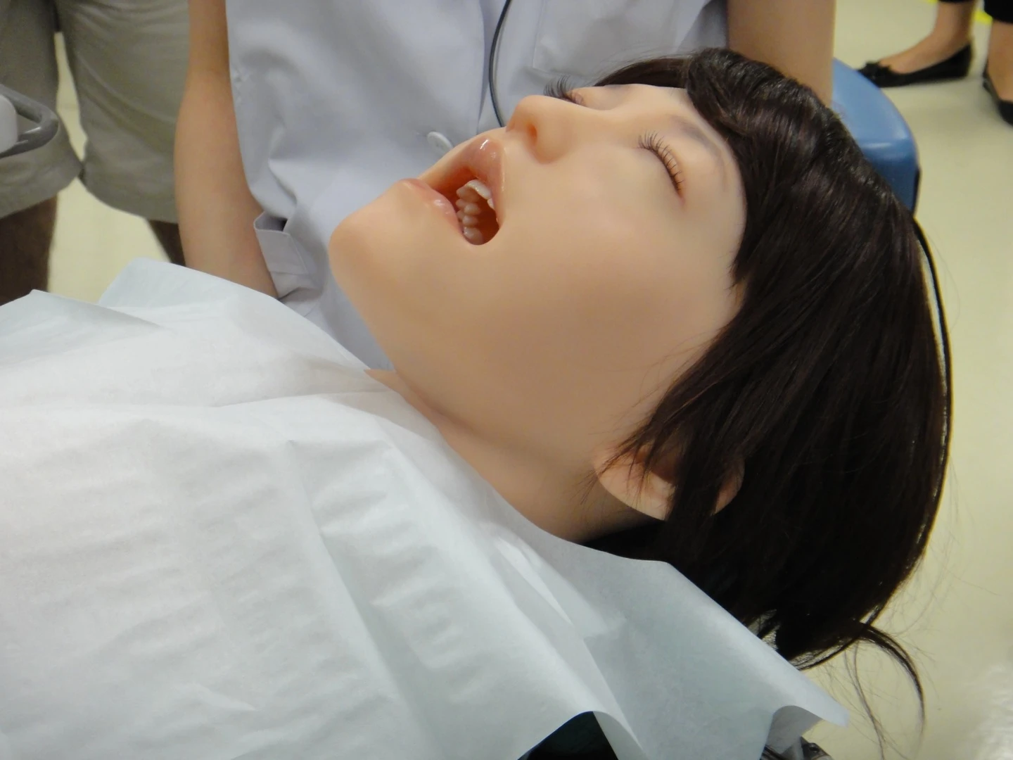Robotic dental patient Showa Hanako 2 (Photo: DigInfo)