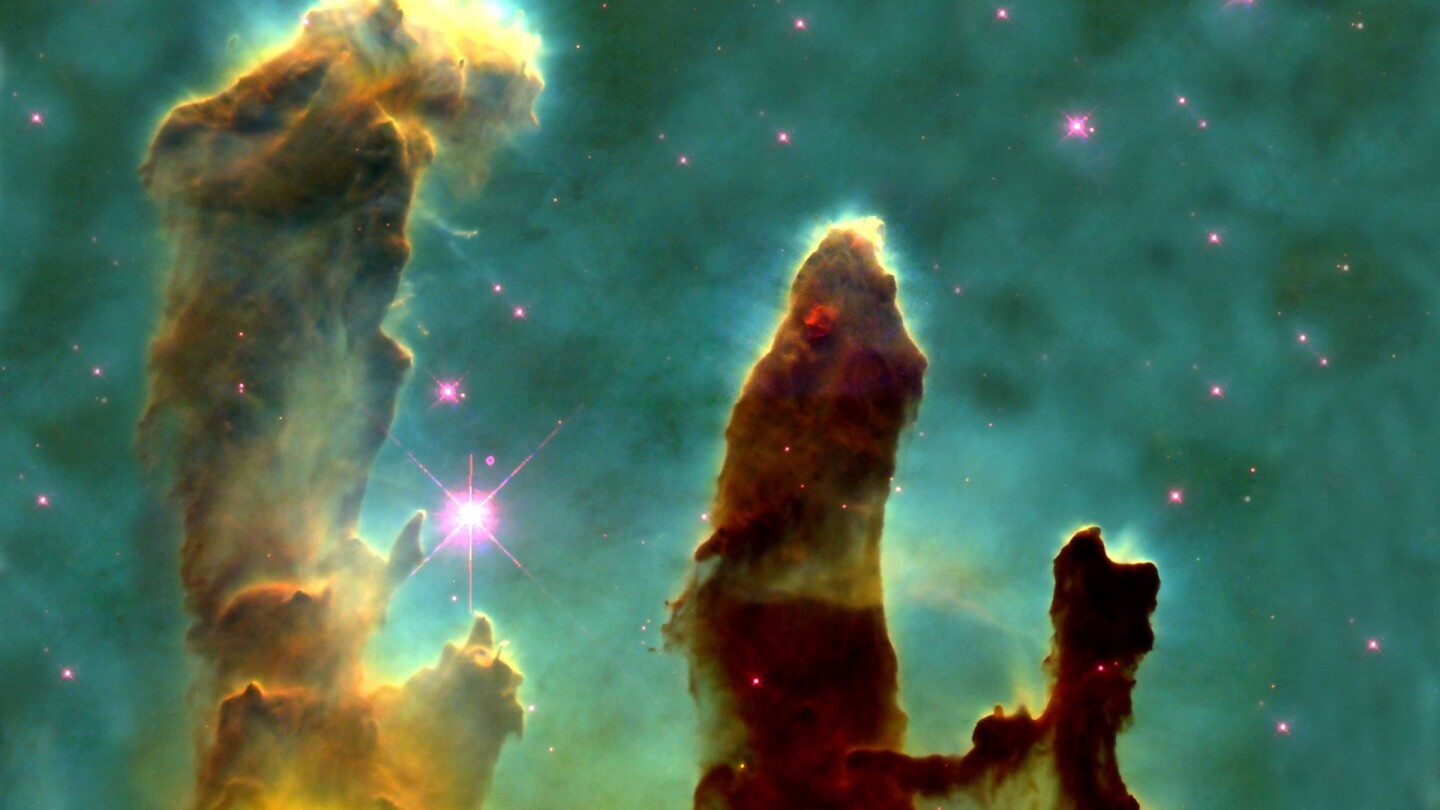 The iconic "pillars of creation" image (Image: Hubble/NASA)