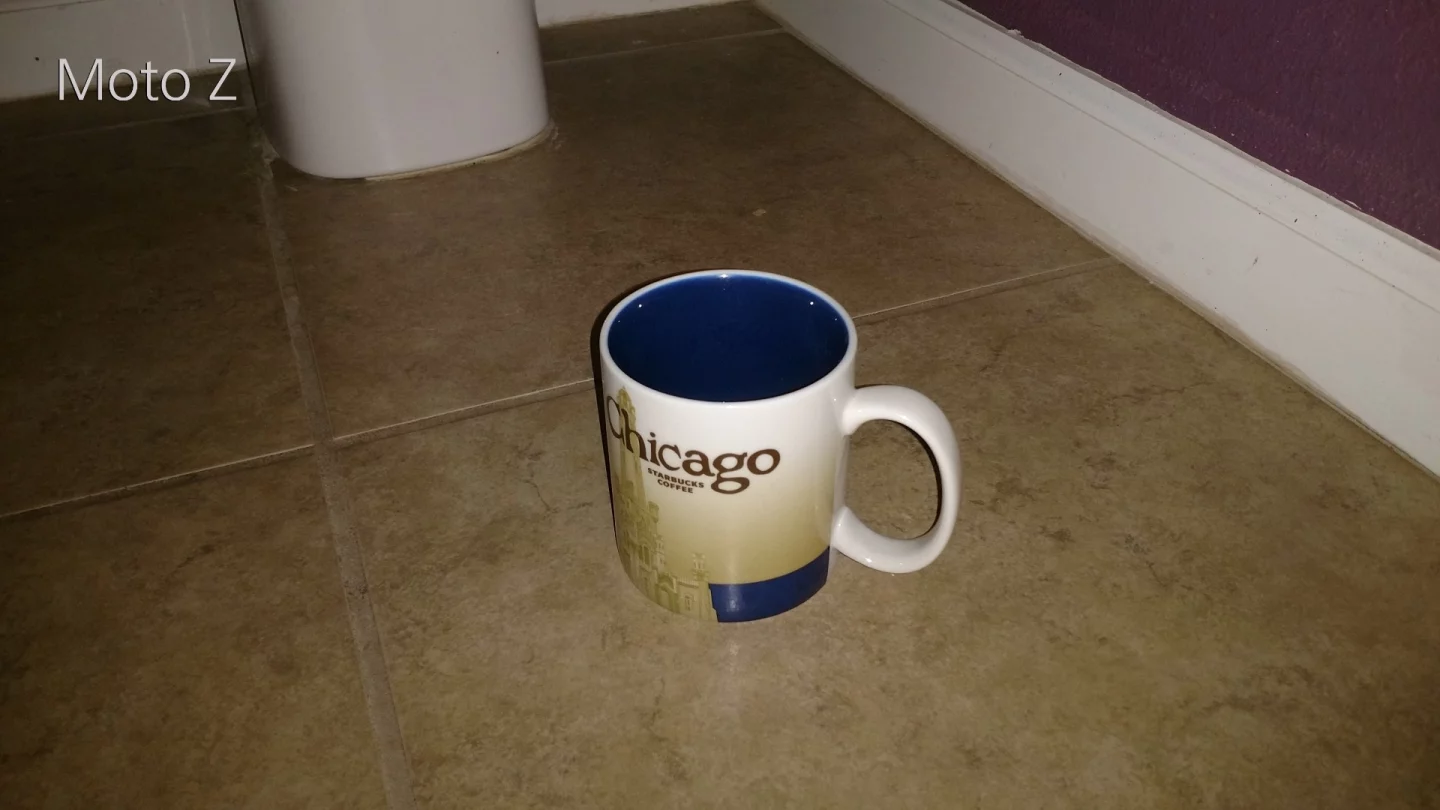 Moto Z Droid camera sample: Indoors, poor light – with flash