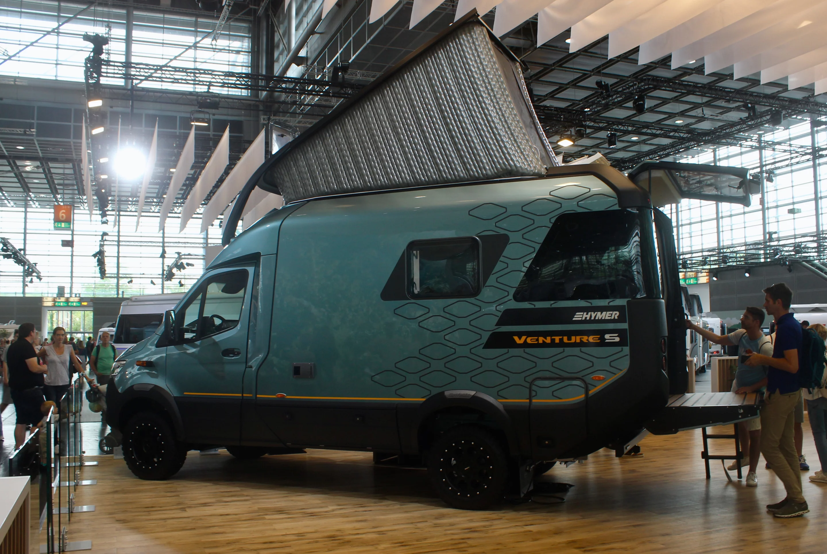 Hymer Venture S at the 2022 Caravan Salon
