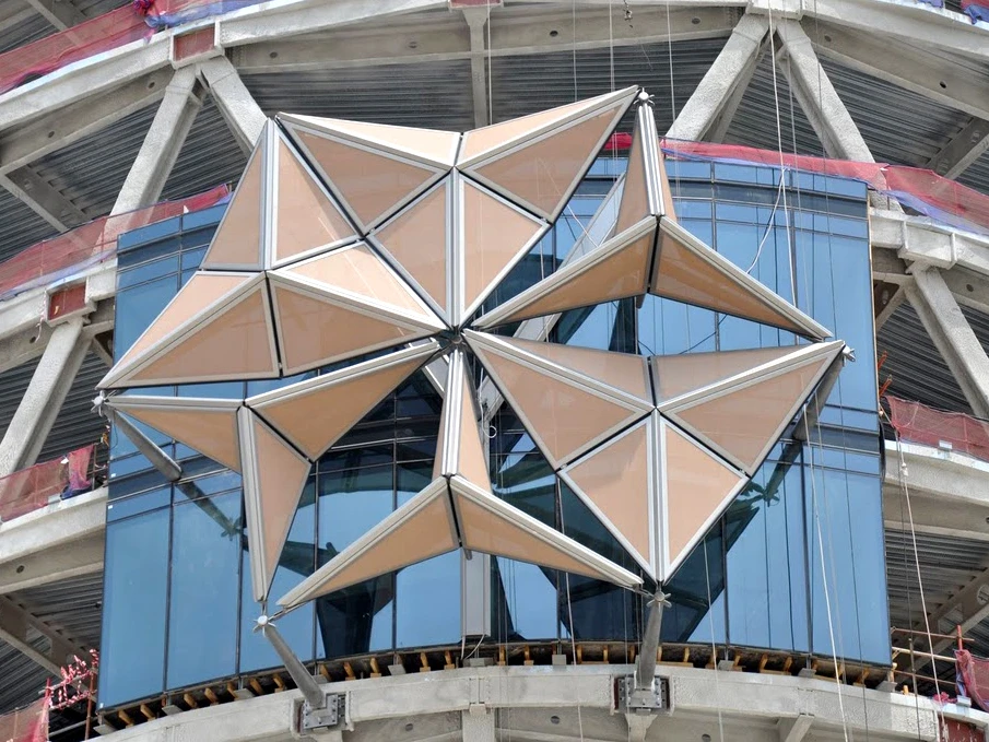 The automated mashrabiyas open and close according to the position of the sun (Photo: Aedas)