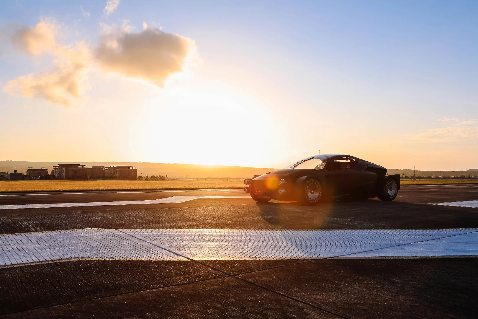 Miss R's new outer skin allows it to shake off some of its test mule looks and wear the clothing of a show-ready proof-of-concept