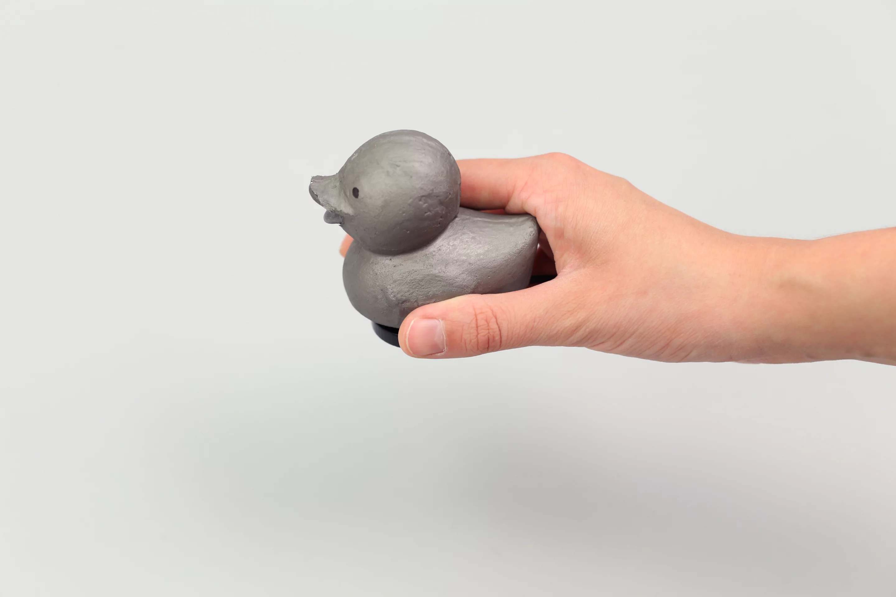 The diaphragm can vibrate when the user holds the object, creating effective tactile feedback (Photo: Disney Research)