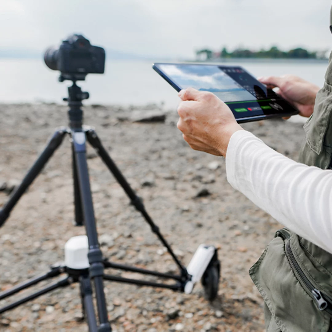 Tablet control of both the Rover dolly and the camera