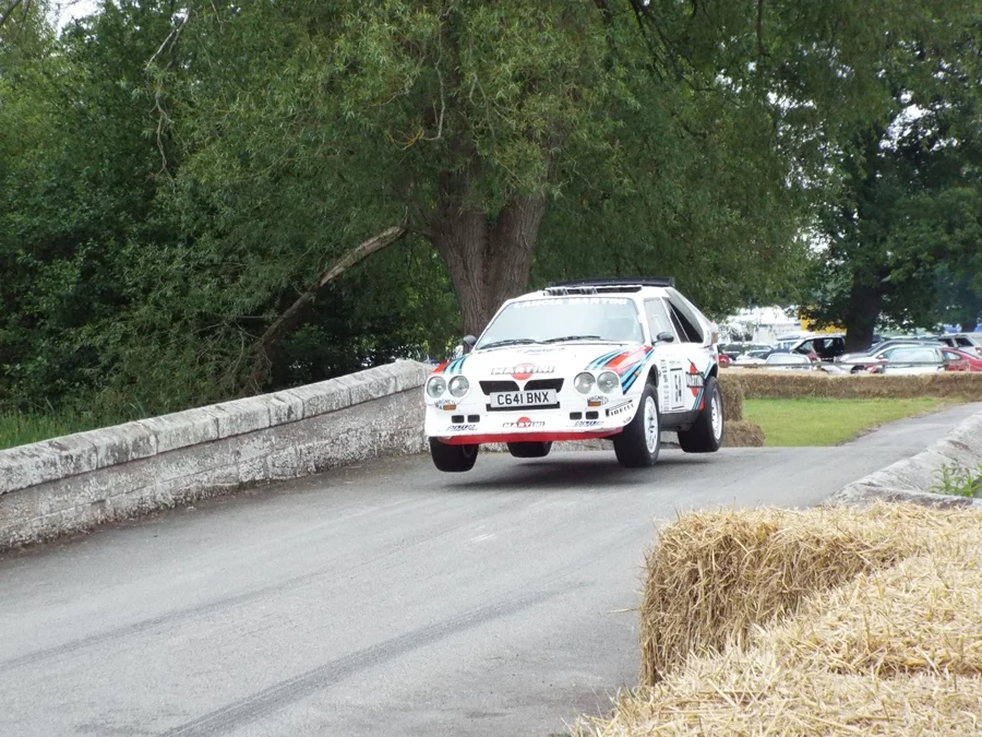 1986 Lancia Delta S4 driven by Martin Fox