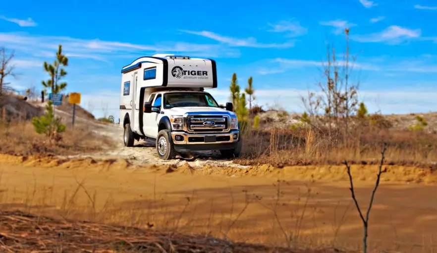 The Siberian's three-point mounting system makes for a smoother ride