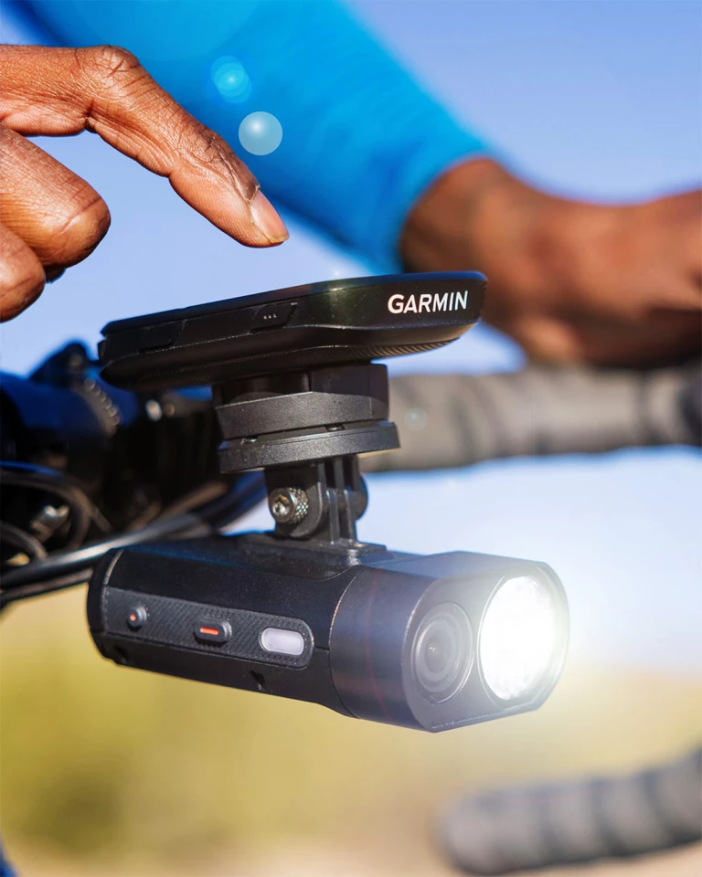 The Varia Vue promises up to 6 hours of 4K recording in camera-only mode - using the day flash or other lighting features will cost you some juice