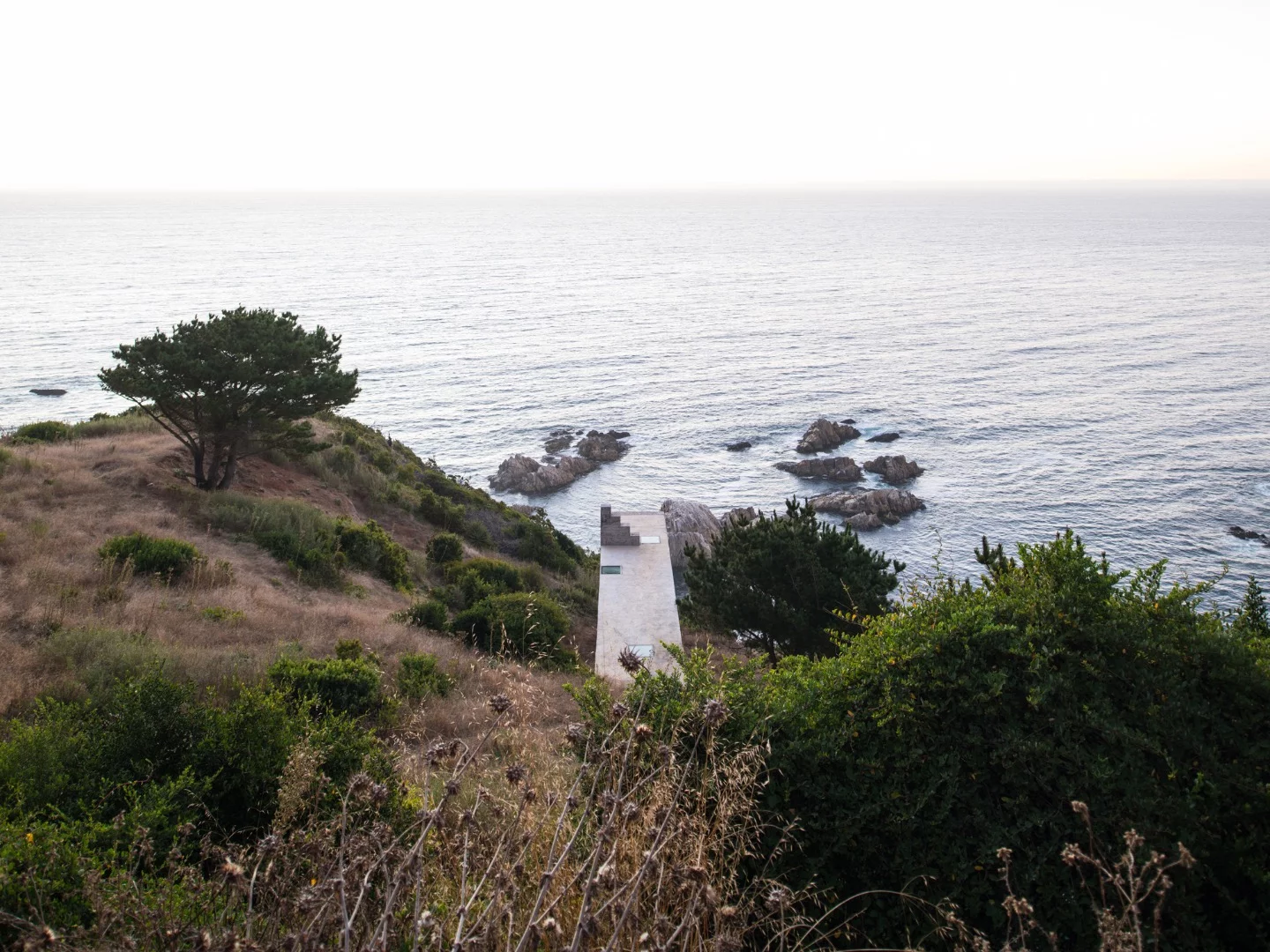 Loba House overlooks the ocean