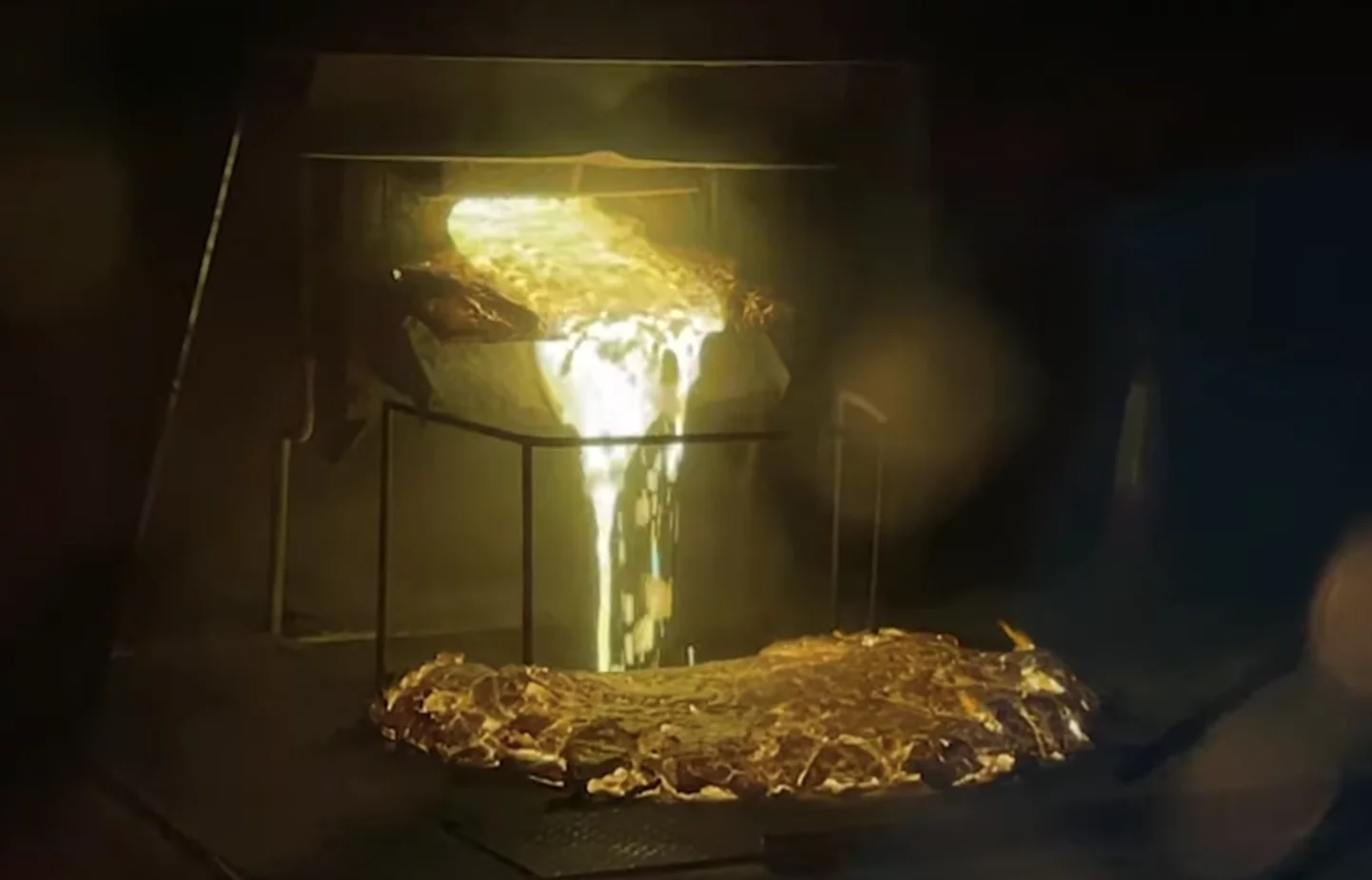 Old concrete can be recycled in furnaces used to recycle steel, in a new method that drastically reduces the CO2 emissions of both