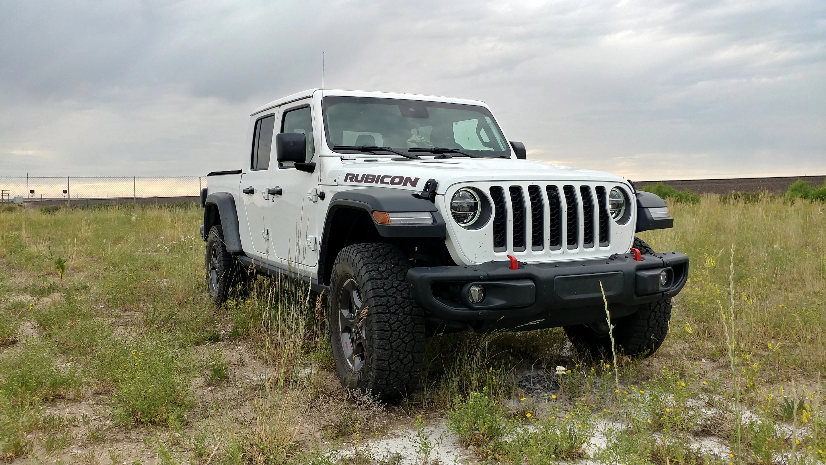 The Rubicon model has a total of 77.2:1 to its first-gear crawl ratio at the wheel