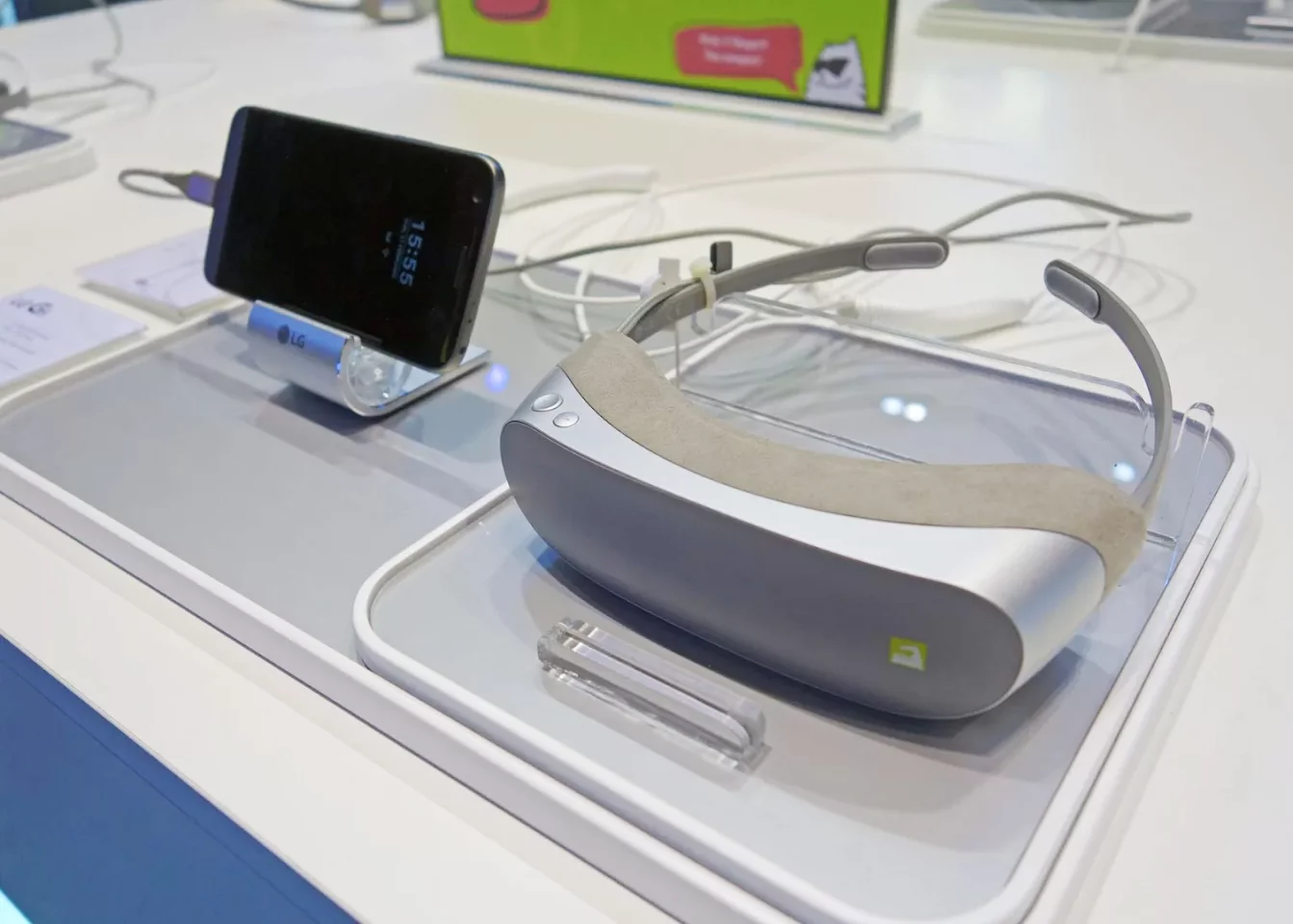 The LG 360 VR is one of a new 'LG Friends' series of accessories for the LG G5