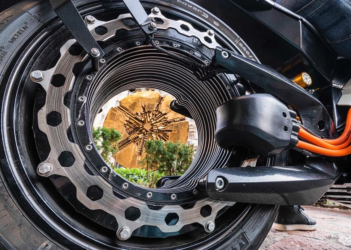 Donut Labs is stepping out with Verge Motorcycles' unique hollow motor