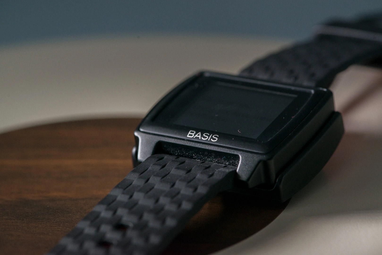 The Basis Peak fitness tracker lasts three to four days on a full battery charge (Photo: Simon Crisp/Gizmag.com)