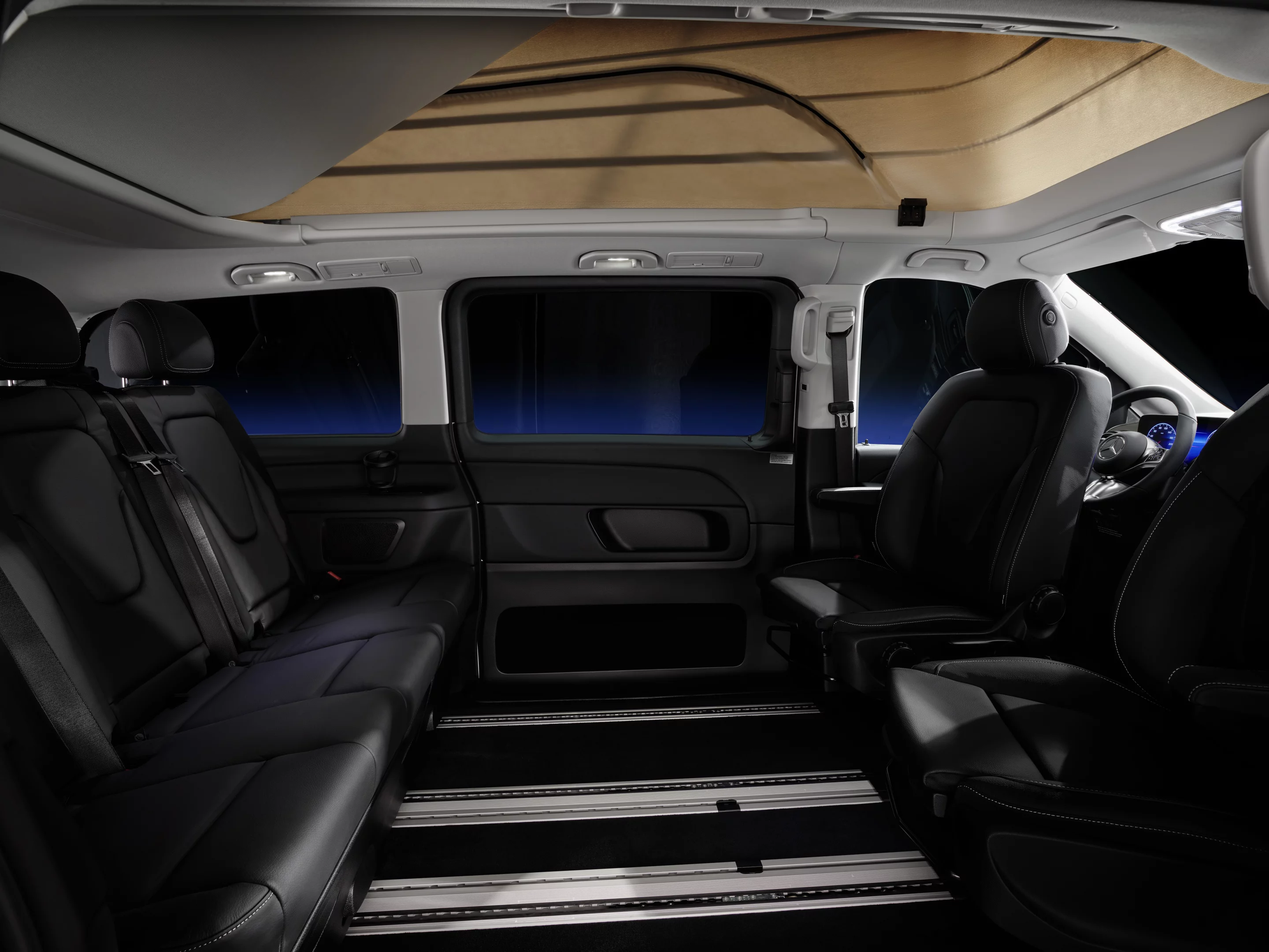 The Horizon includes swivel seats for a lounge-like setup at camp