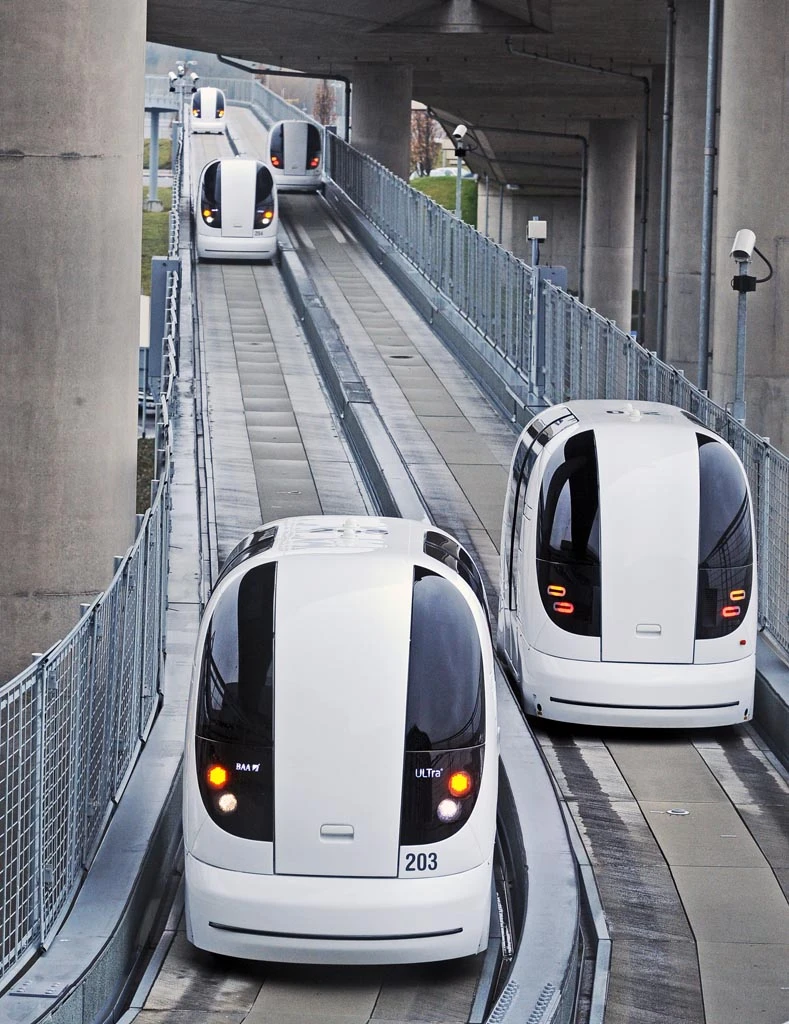 Designed by UK-based company ULTra PRT, the system consists of 22 podcars, operating on 2.4 miles (3.86 km) of track