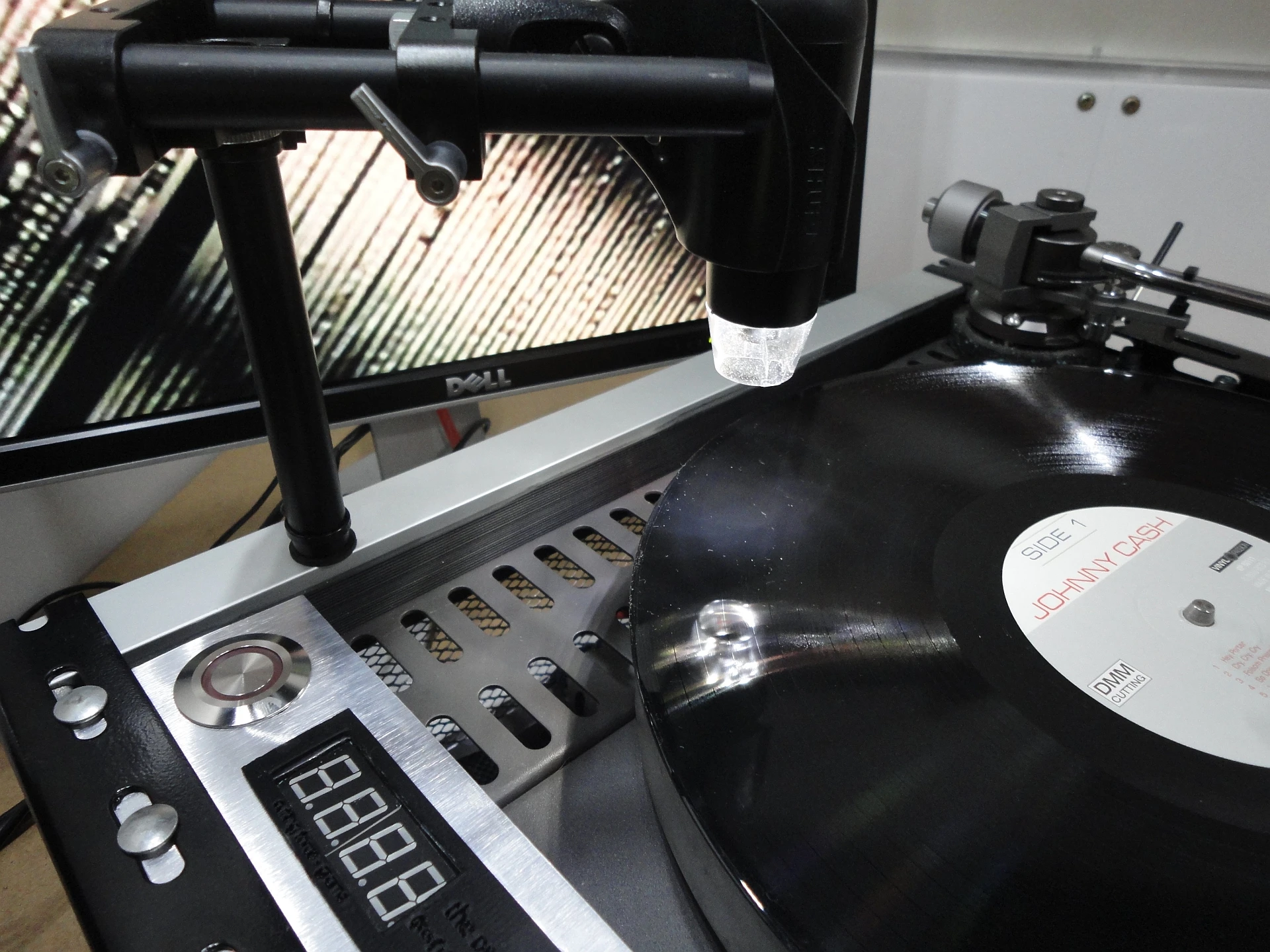 The DRC (Desktop Record Cutter) puts vinyl record making in the hands of home musicians