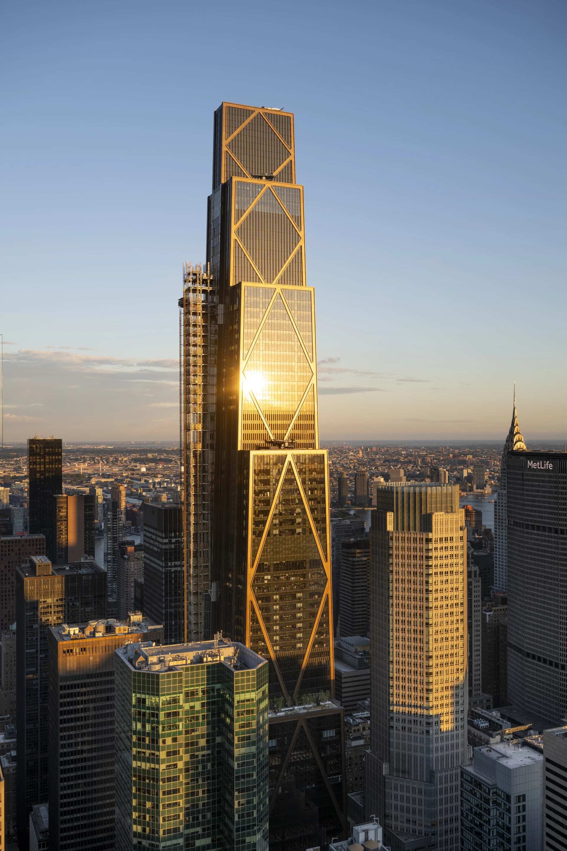 270 Park Avenue, by Foster + Partners, is a new supertall skyscraper that rises to a height of 1,388 ft (423 m) in New York City