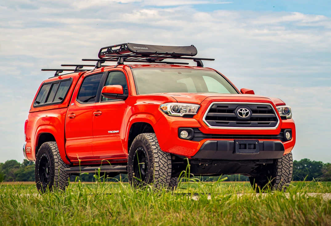 Color-matched paint options means a Venturous-topped truck can look as clean as this one