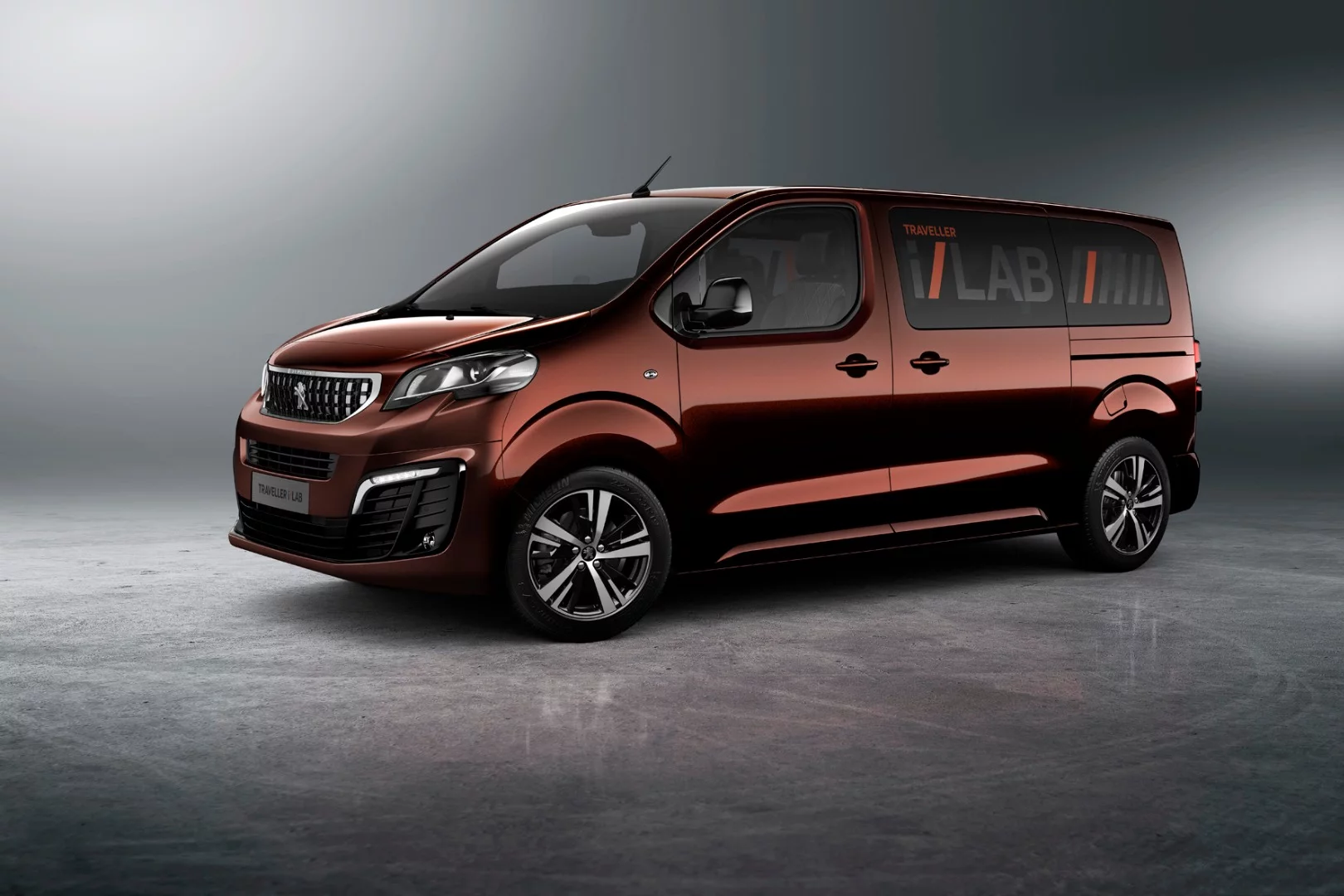 The Peugeot Traveller i-Lab is a concept of a highly-connected business shuttle