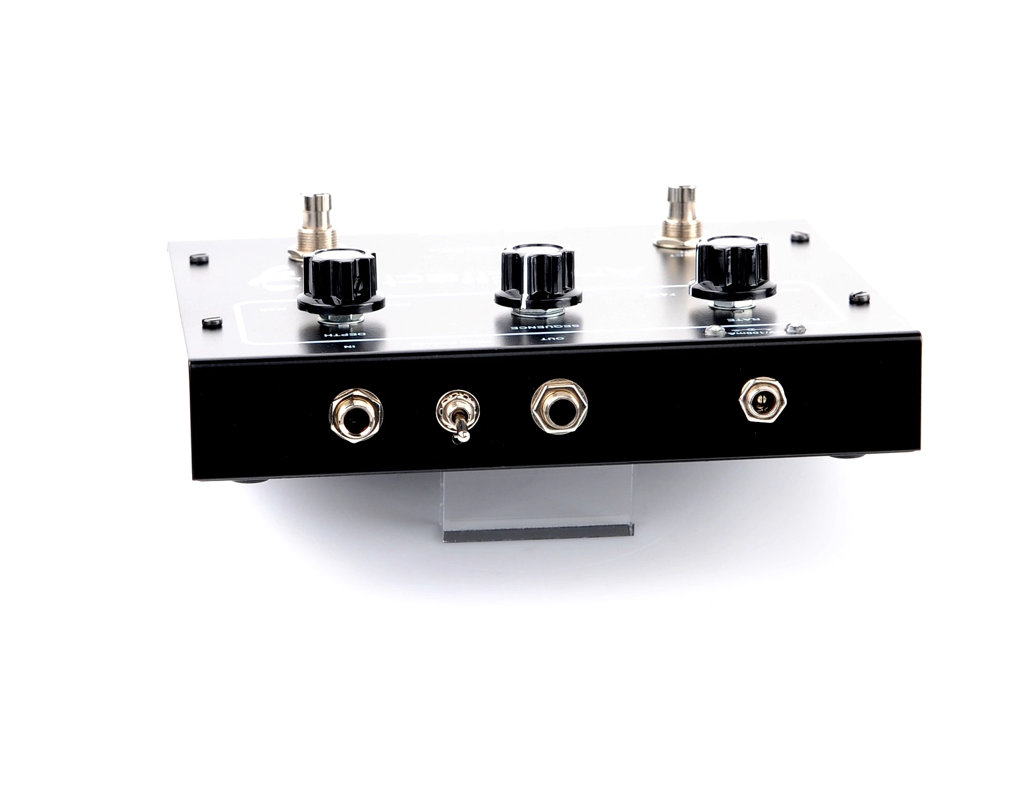 The pedal is only active when a foot pushes either switch down, but there's a true bypass switch at the back to completely remove the pedal from the effects chain