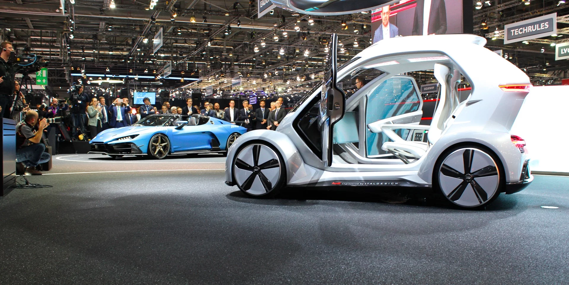 The Pop.Up Next is one of two concept cars on show at Italdesign's Geneva booth, the other being the all-new Zerouno Duerta, a convertible version of last year's Zerouno