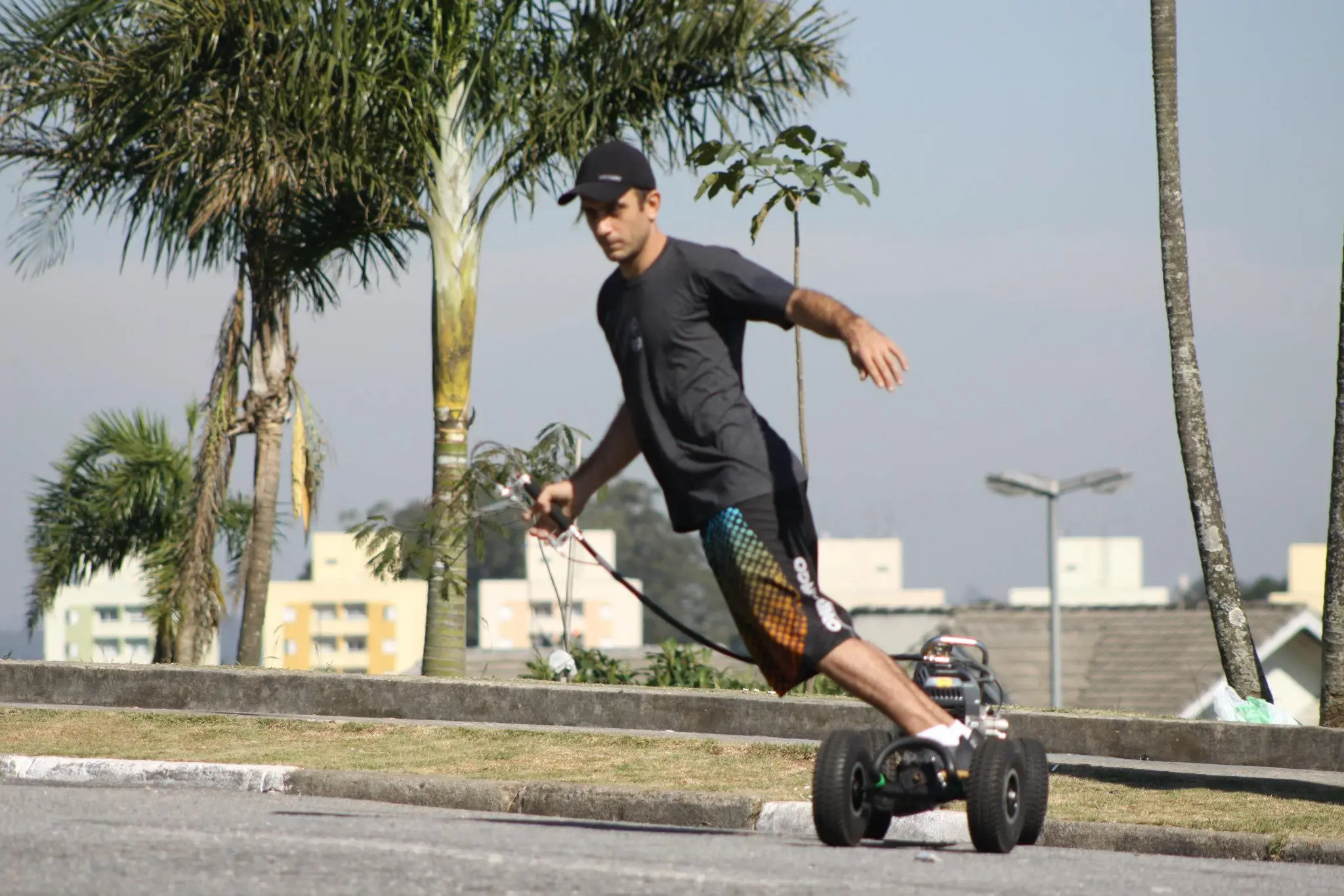 The shock absorbed axles give the board plenty of carving ability
