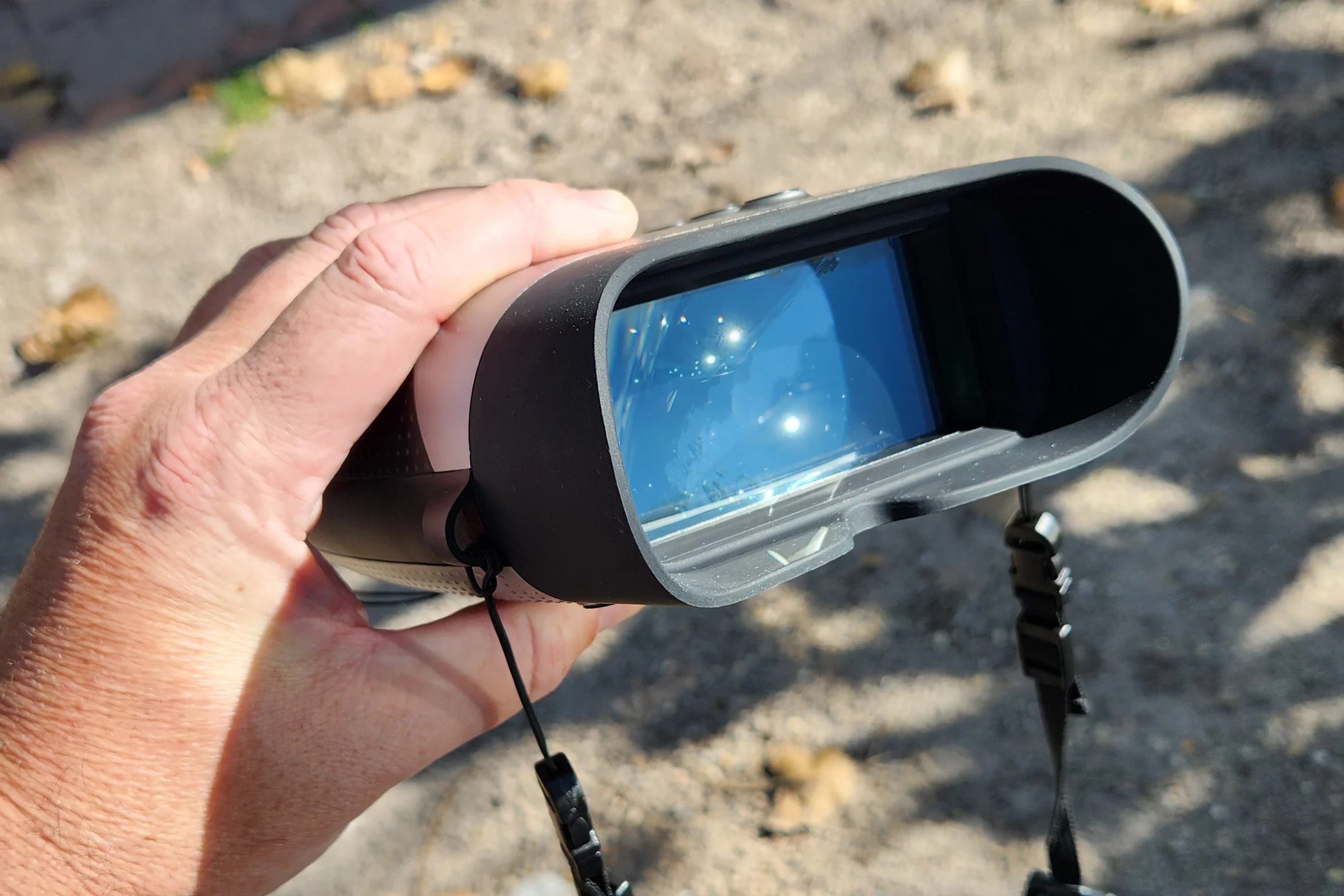 The viewport is actually reasonably comfortable and the 4-inch screen gives you a lot to look at. I wear glasses and it still fits comfortably on my noggin