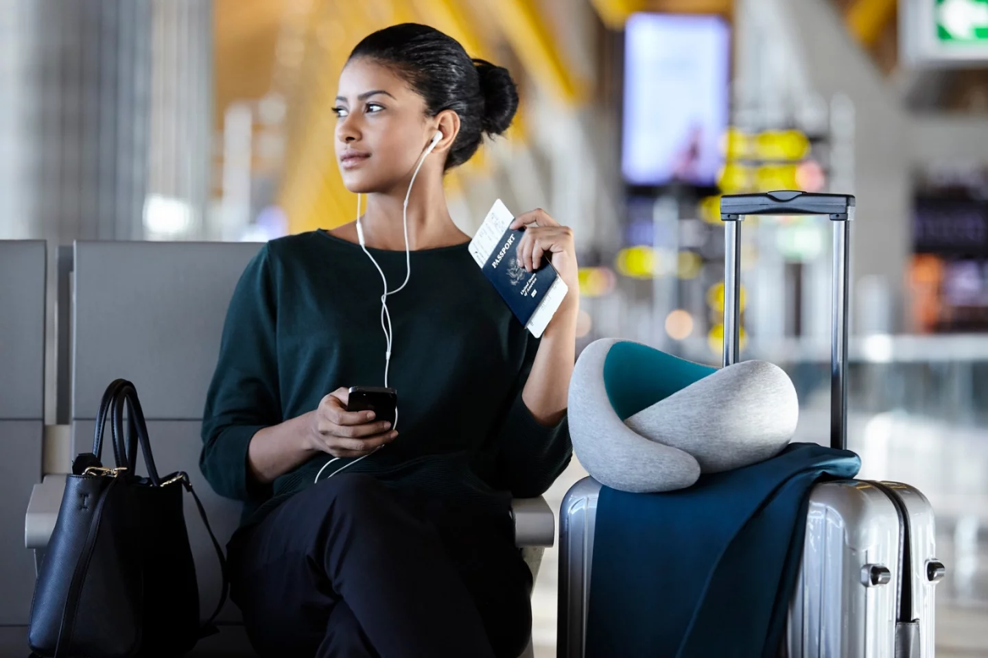 The undulating shape of the Ostrich Pillow Go provides adaptability