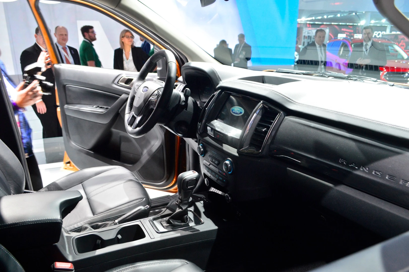Inside the 2019 Ford Ranger