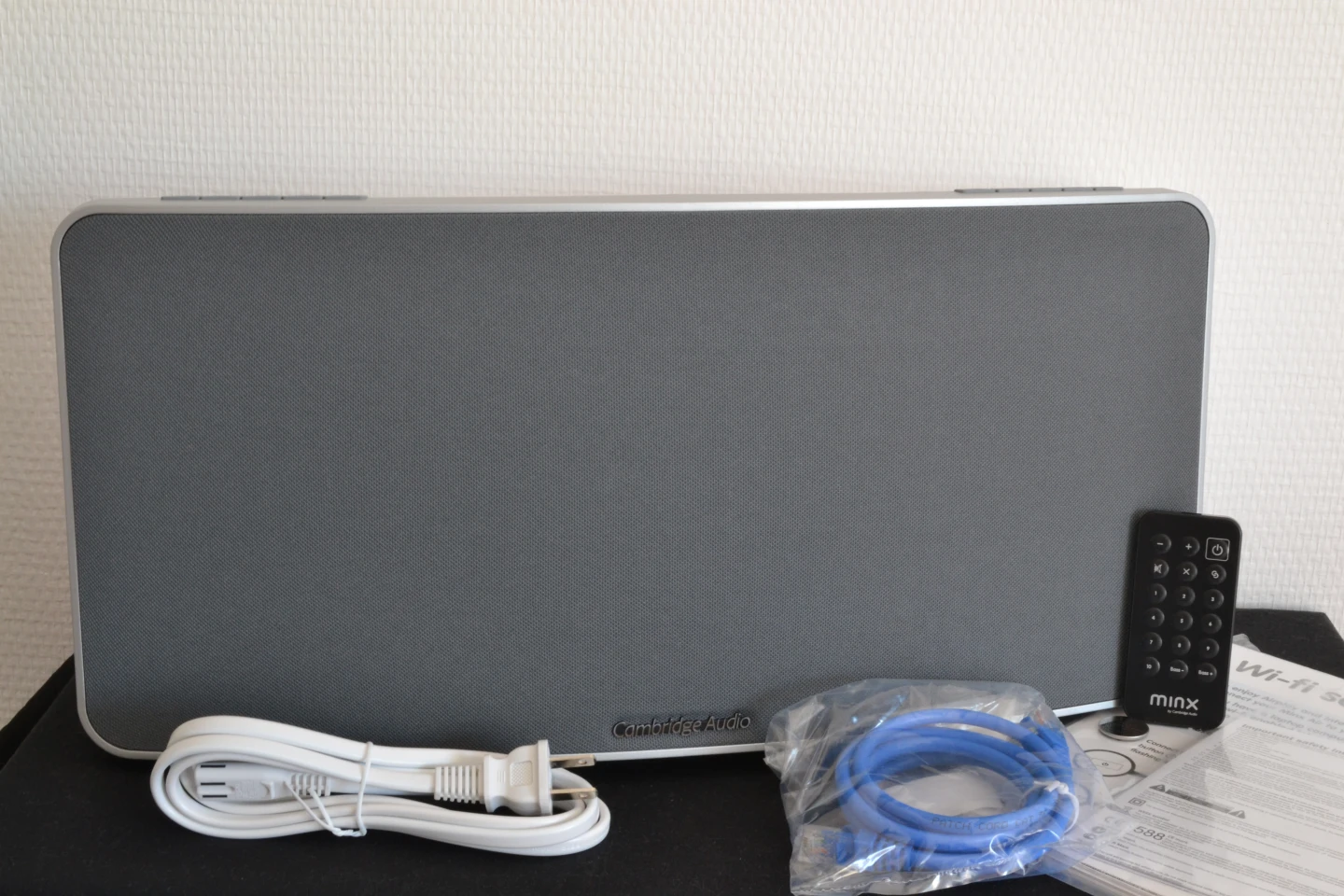 The Minx Air 200 comes with an IR remote, power cables, an Ethernet cable and a Quick Start guide