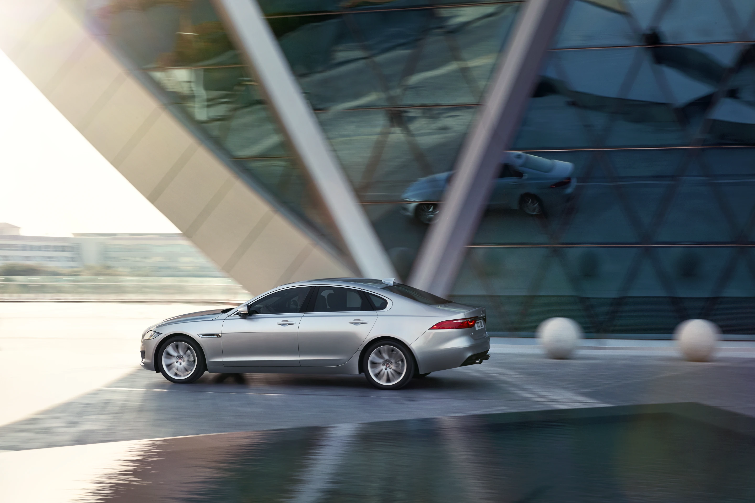 The 2016 Jaguar XF has an optional head-up display