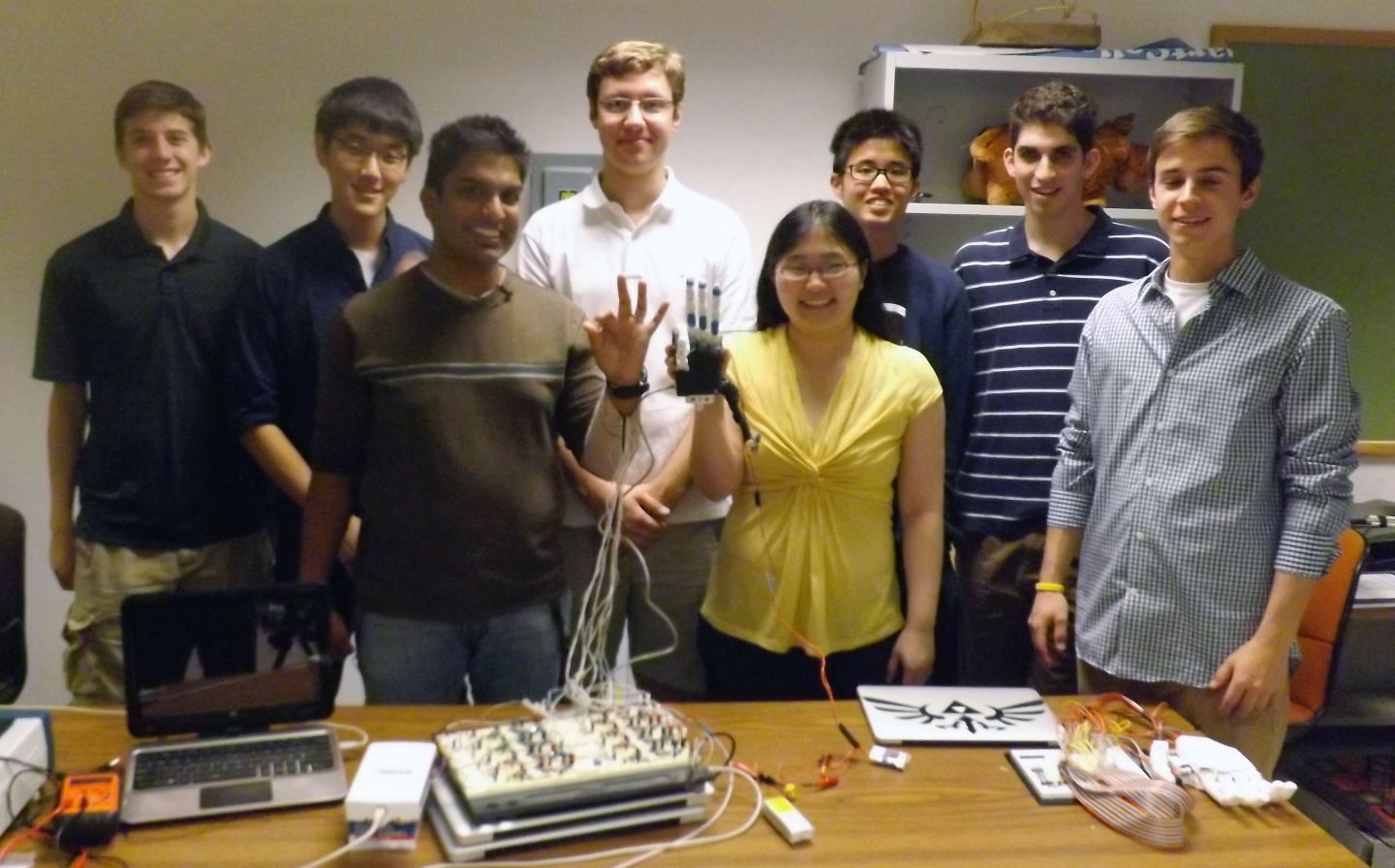 The UCIC team with their current prototype of the 3D-printed prosthetic hand (Photo: University of Illinois at Urbana-Champaign)