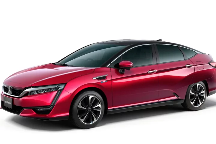The Honda Clarity Fuel Cell has the longest range of any zero-emissions car in the USA